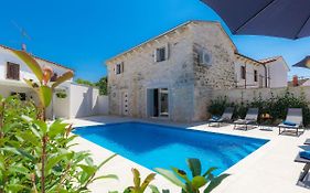 Holiday Home Villa Karmen - Roj454 By Interhome